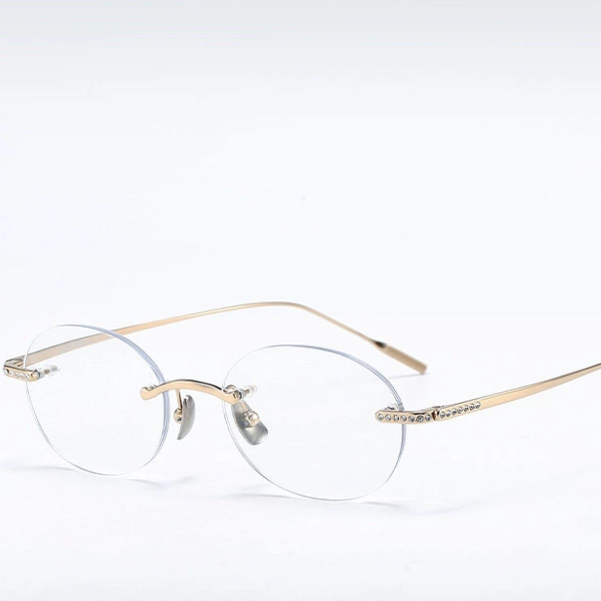 b5c253b9-396a-4f15-a51a-f97cdfd0c690-Max